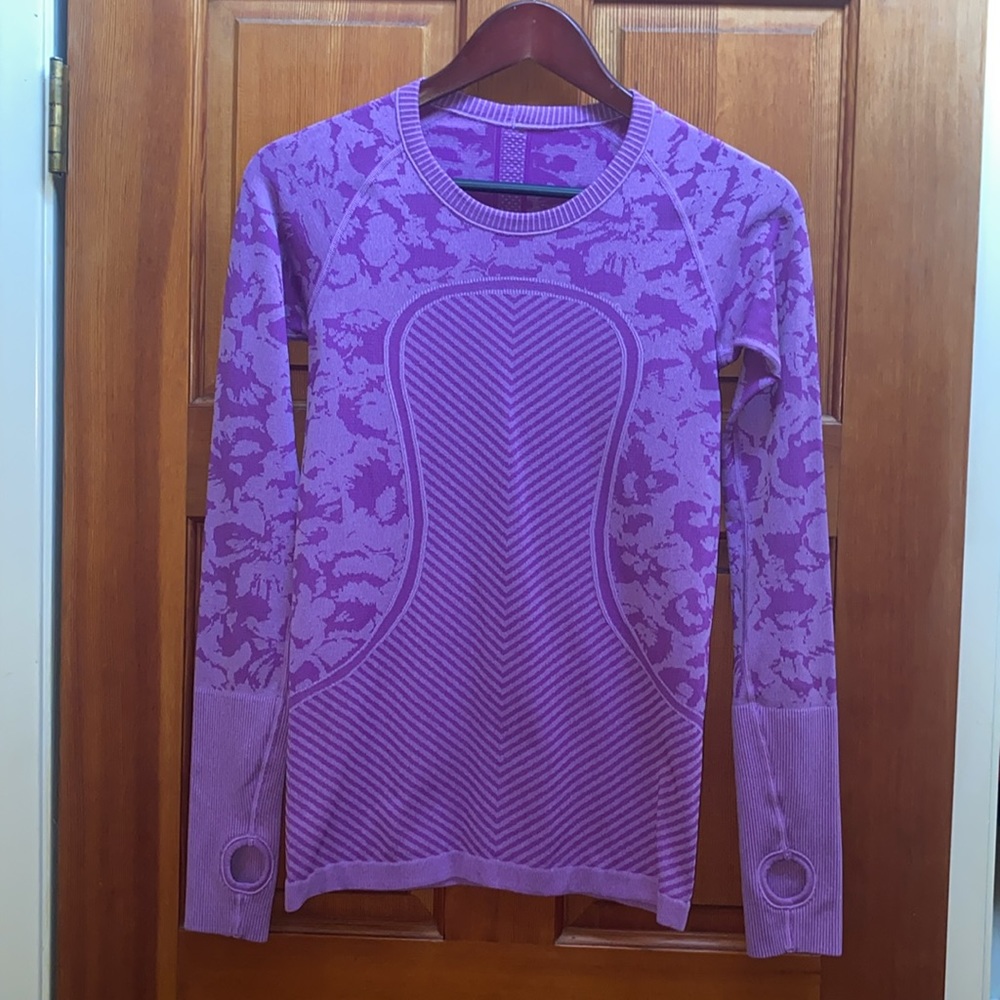 Lululemon thumbholes size 6 - Picture 9 of 17